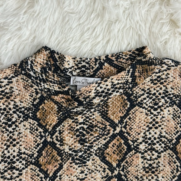 Snake Print Long Sleeve Top - Picture 2 of 4